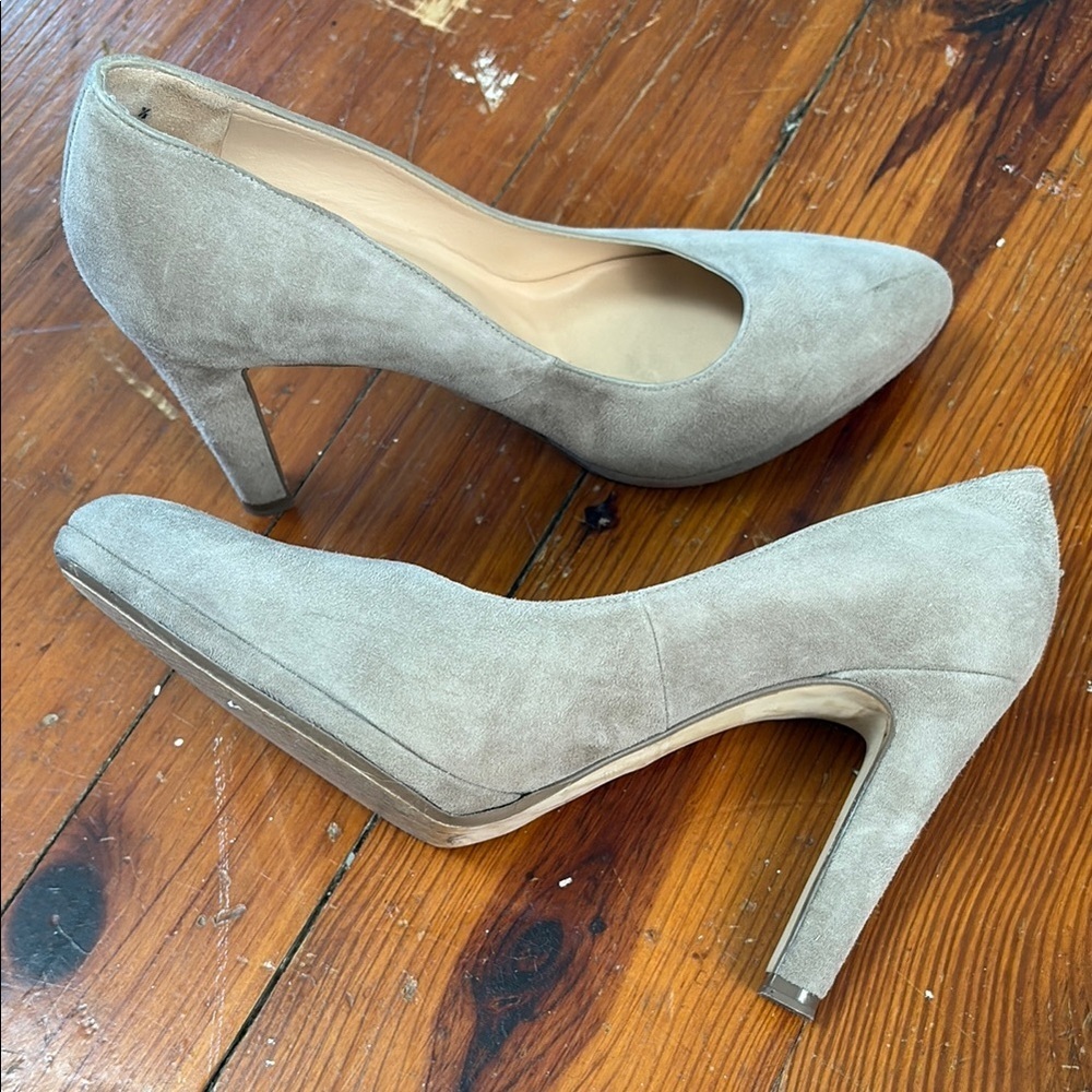 Peter Kaiser Elegant Beige Taupe Suede Heels Pumps size‎ 9.5